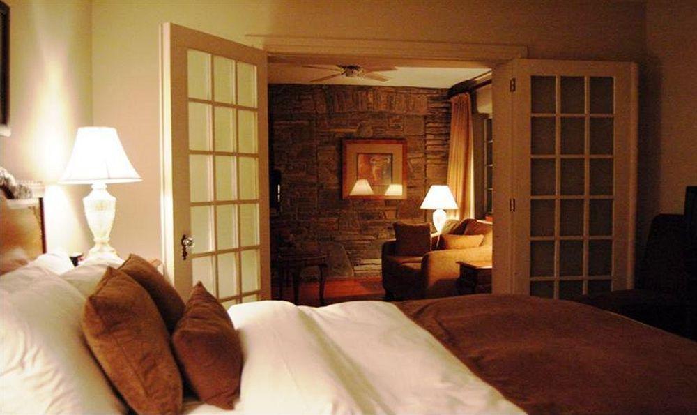 The Glenerin Hotel